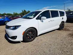 2C4RC1EG3KR527386 2019 CHRYSLER PACIFICA