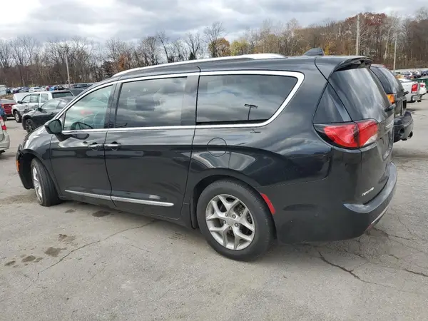 2C4RC1EG3KR575955 2019 CHRYSLER PACIFICA - Image 2