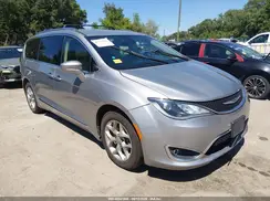 2C4RC1EG3KR576085 2019 CHRYSLER PACIFICA
