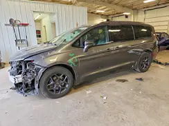 2C4RC1EG3KR576801 2019 CHRYSLER PACIFICA