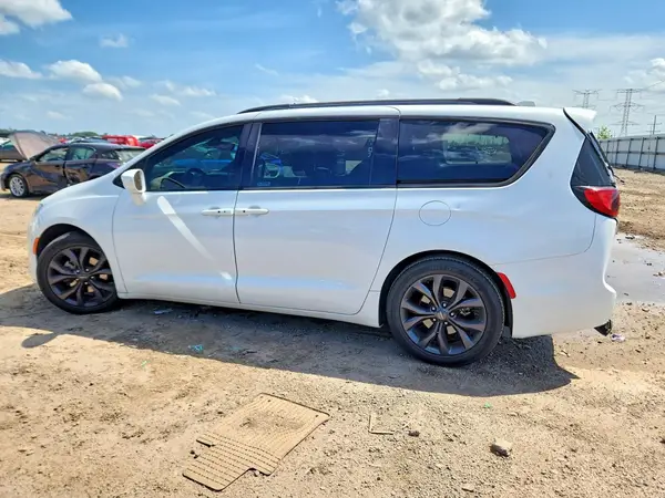 2C4RC1EG3KR589905 2019 CHRYSLER PACIFICA - Image 2