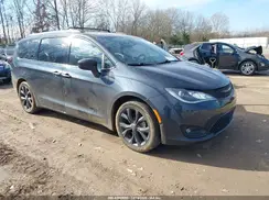 2C4RC1EG3KR590181 2019 CHRYSLER PACIFICA