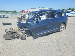 2C4RC1EG3KR604015 2019 CHRYSLER PACIFICA