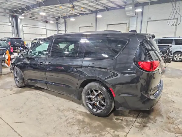 2C4RC1EG3KR653067 2019 CHRYSLER PACIFICA - Image 2