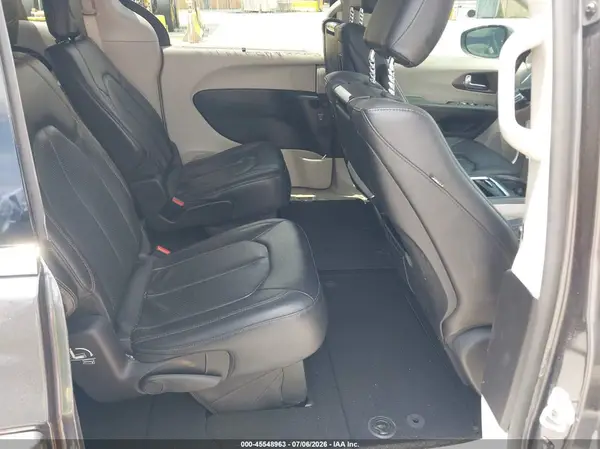2C4RC1EG3KR675568 2019 CHRYSLER PACIFICA - Image 8