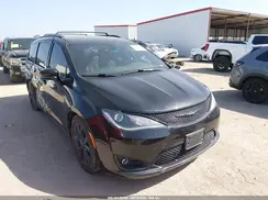 2C4RC1EG3KR710495 2019 CHRYSLER PACIFICA