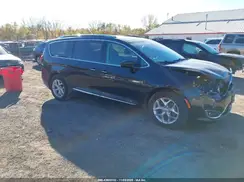 2C4RC1EG3KR715163 2019 CHRYSLER PACIFICA