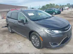 2C4RC1EG3LR100582 2020 CHRYSLER PACIFICA