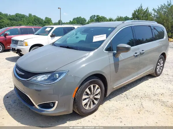 2C4RC1EG3LR127216 2020 CHRYSLER PACIFICA - Image 2