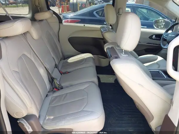 2C4RC1EG3LR127216 2020 CHRYSLER PACIFICA - Image 8