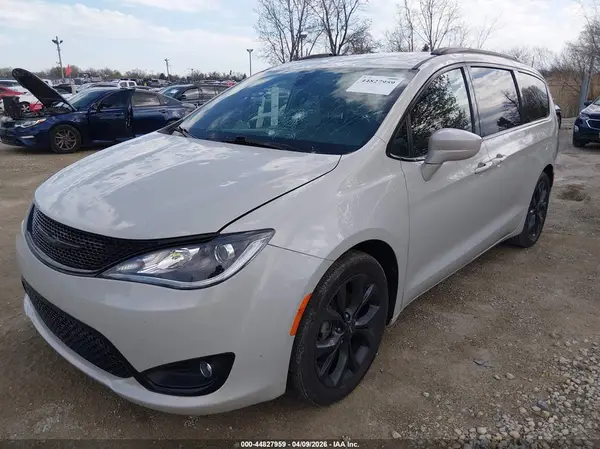 2C4RC1EG3LR210032 2020 CHRYSLER PACIFICA - Image 2