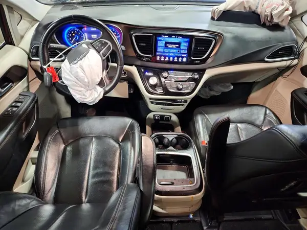 2C4RC1EG4HR511397 2017 CHRYSLER PACIFICA - Image 8