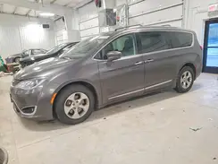 2C4RC1EG4HR515594 2017 CHRYSLER PACIFICA