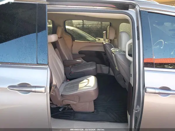 2C4RC1EG4HR520035 2017 CHRYSLER PACIFICA - Image 8