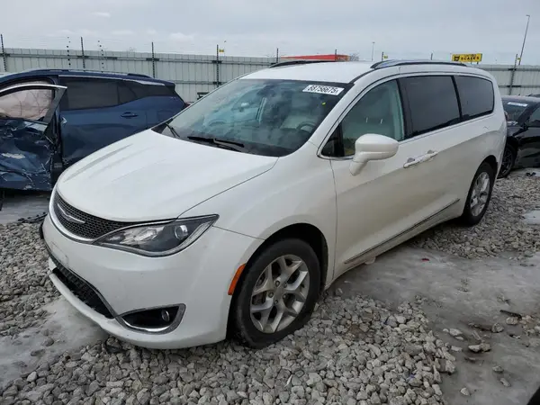 2C4RC1EG4HR530709 2017 CHRYSLER PACIFICA - Image 1