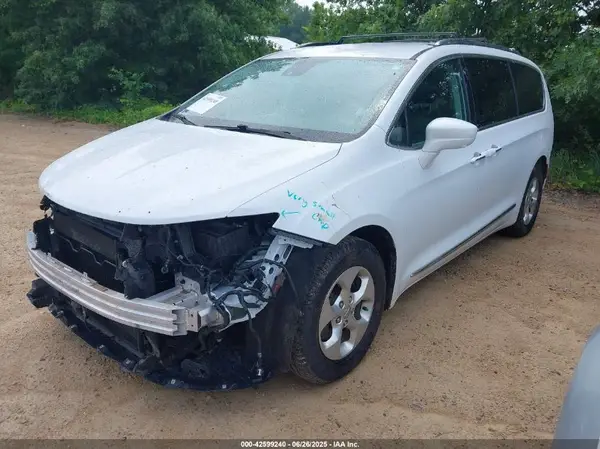 2C4RC1EG4HR543380 2017 CHRYSLER PACIFICA - Image 2