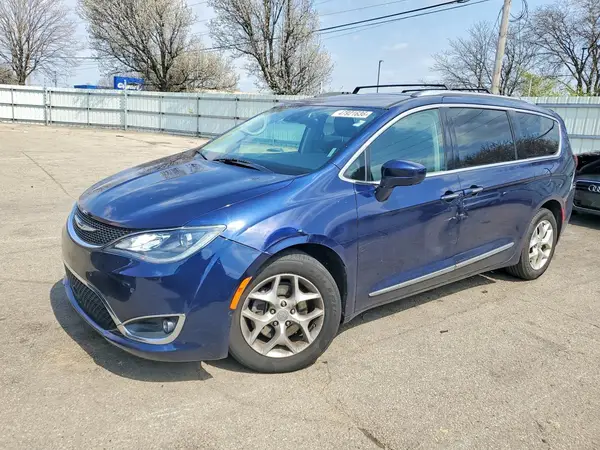 2C4RC1EG4HR579439 2017 CHRYSLER PACIFICA - Image 1