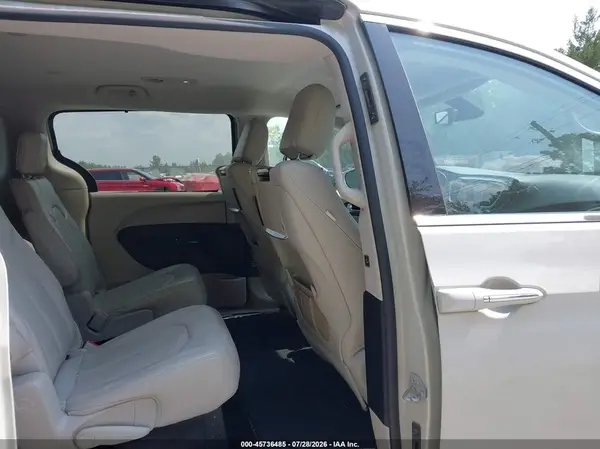 2C4RC1EG4HR585094 2017 CHRYSLER PACIFICA - Image 8