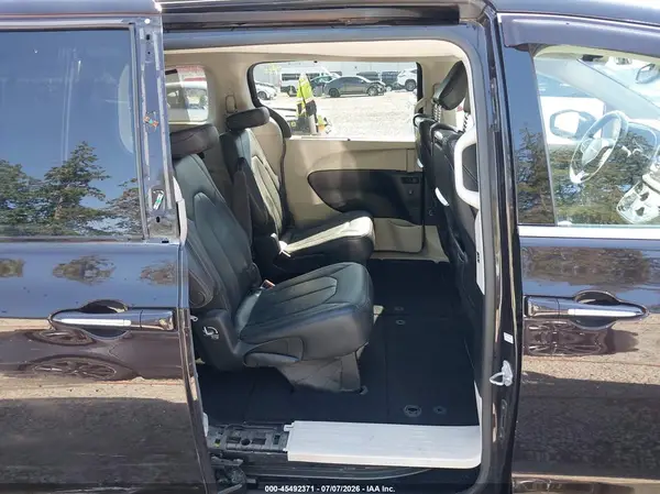 2C4RC1EG4HR592238 2017 CHRYSLER PACIFICA - Image 8