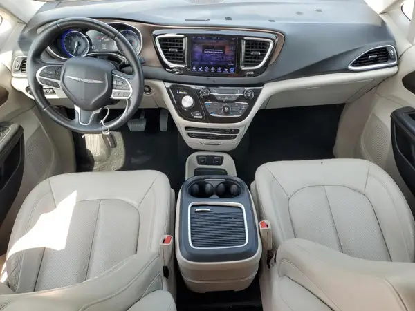 2C4RC1EG4HR594054 2017 CHRYSLER PACIFICA - Image 8