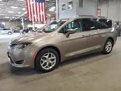 2C4RC1EG4HR608518 2017 CHRYSLER PACIFICA