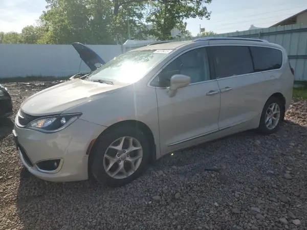 2C4RC1EG4HR633371 2017 CHRYSLER PACIFICA - Image 1