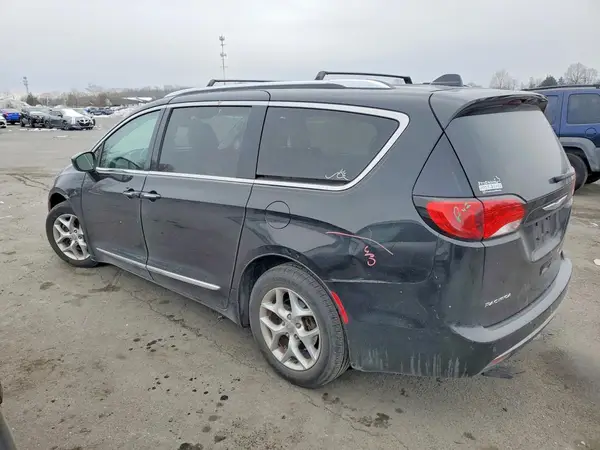 2C4RC1EG4HR643995 2017 CHRYSLER PACIFICA - Image 2