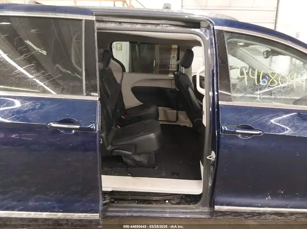2C4RC1EG4HR647707 2017 CHRYSLER PACIFICA - Image 8