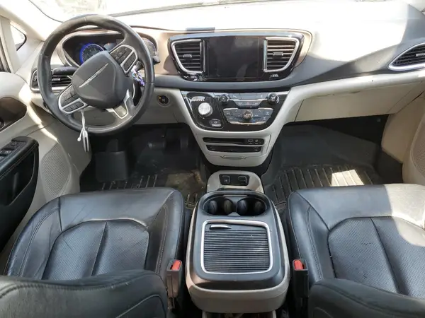 2C4RC1EG4HR653670 2017 CHRYSLER PACIFICA - Image 8