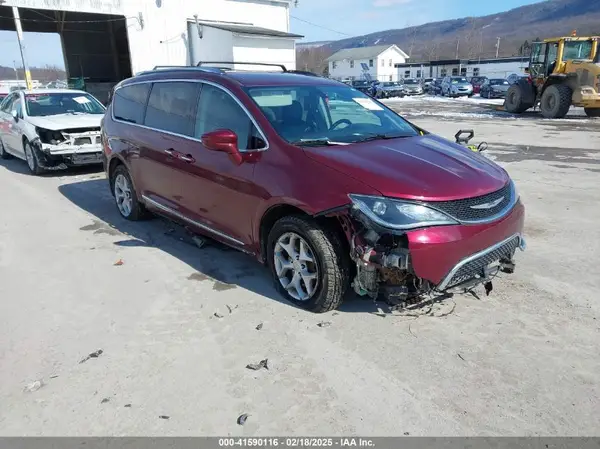 2C4RC1EG4HR656200 2017 CHRYSLER PACIFICA - Image 1