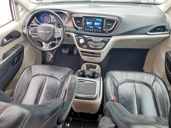 2C4RC1EG4HR657430 2017 CHRYSLER PACIFICA - Image 8