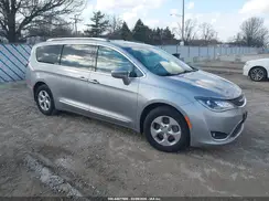 2C4RC1EG4HR669643 2017 CHRYSLER PACIFICA