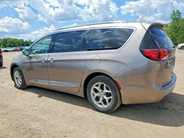 2C4RC1EG4HR669772 2017 CHRYSLER PACIFICA - Image 2