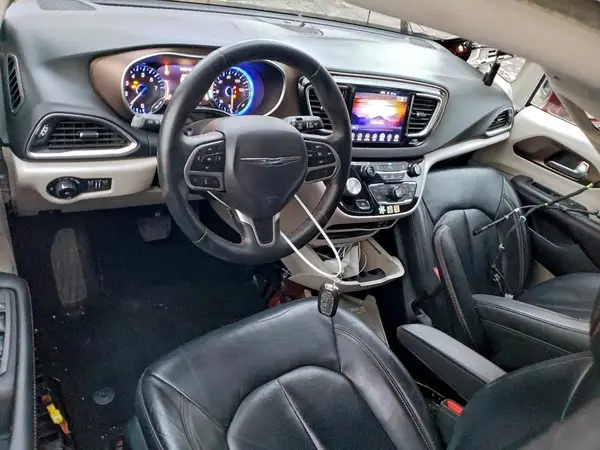 2C4RC1EG4HR684465 2017 CHRYSLER PACIFICA - Image 8