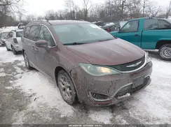 2C4RC1EG4HR721286 2017 CHRYSLER PACIFICA