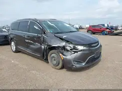 2C4RC1EG4HR727248 2017 CHRYSLER PACIFICA
