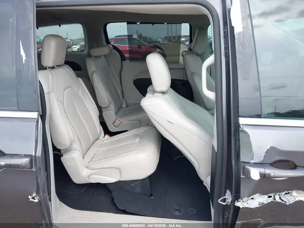 2C4RC1EG4HR727248 2017 CHRYSLER PACIFICA - Image 8