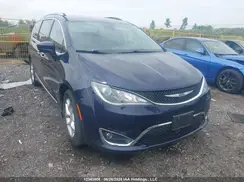 2C4RC1EG4HR743983 2017 CHRYSLER PACIFICA