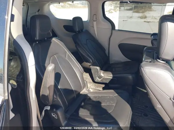 2C4RC1EG4HR764235 2017 CHRYSLER PACIFICA - Image 8