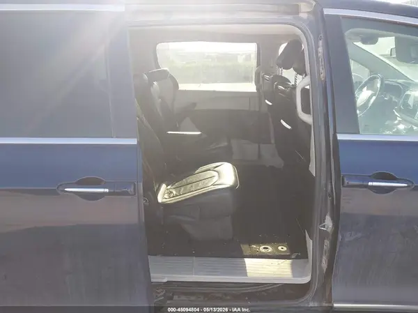 2C4RC1EG4HR785666 2017 CHRYSLER PACIFICA - Image 8