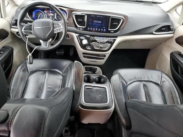 2C4RC1EG4HR796778 2017 CHRYSLER PACIFICA - Image 8