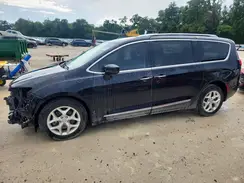 2C4RC1EG4HR811344 2017 CHRYSLER PACIFICA