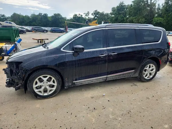 2C4RC1EG4HR811344 2017 CHRYSLER PACIFICA - Image 1