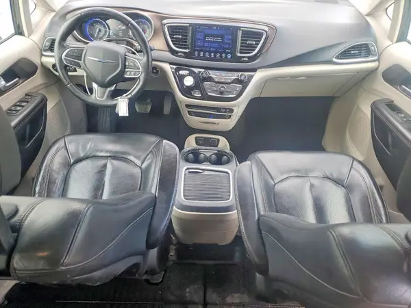 2C4RC1EG4HR817029 2017 CHRYSLER PACIFICA - Image 8