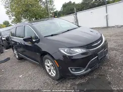 2C4RC1EG4HR831965 2017 CHRYSLER PACIFICA