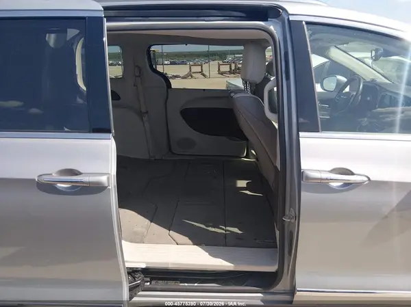 2C4RC1EG4HR832484 2017 CHRYSLER PACIFICA - Image 8