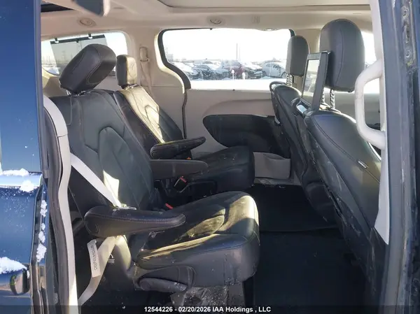 2C4RC1EG4HR840164 2017 CHRYSLER PACIFICA - Image 8