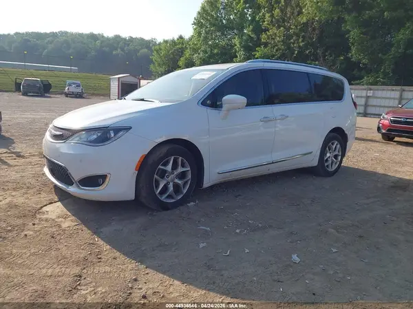 2C4RC1EG4JR101883 2018 CHRYSLER PACIFICA - Image 2