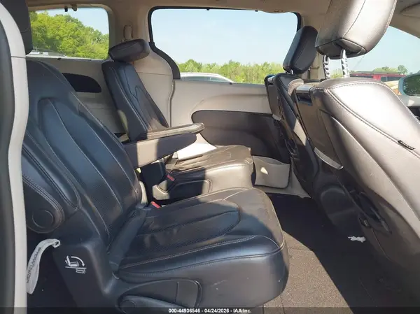 2C4RC1EG4JR101883 2018 CHRYSLER PACIFICA - Image 8