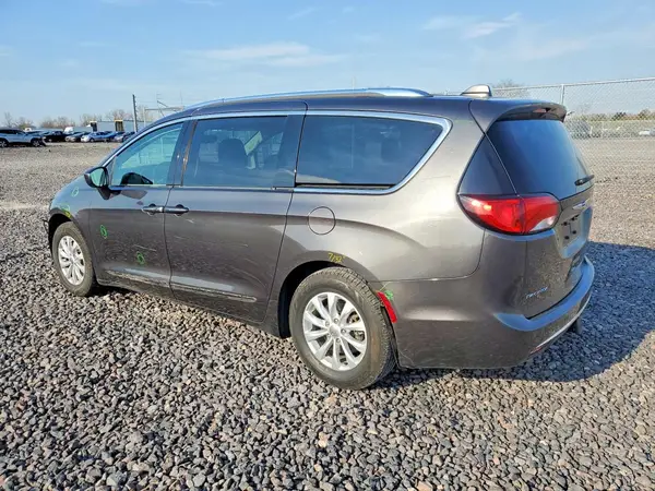 2C4RC1EG4JR108123 2018 CHRYSLER PACIFICA - Image 2